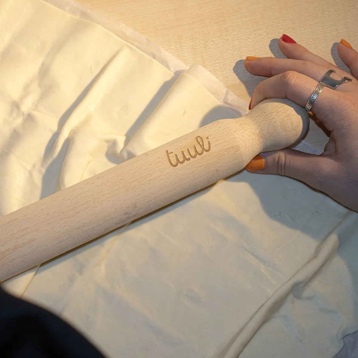Gift-Ready Personalized Rolling Pin - Elegant Packaging Showcasing Custom Engraved Beech Wood Baking Tool